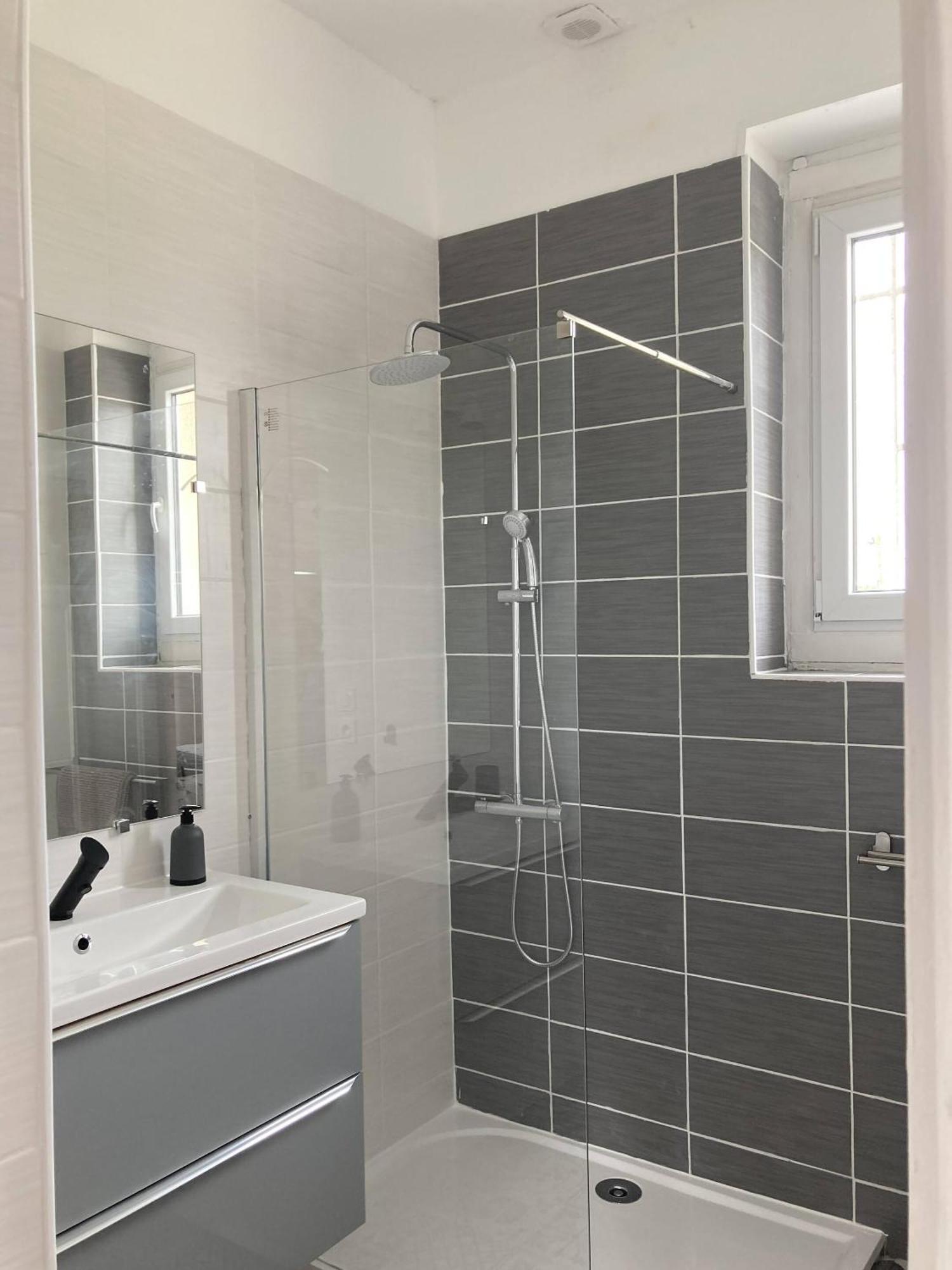 Location Appartement Des Pyrenees Borderes-sur-l'Echez Zimmer foto