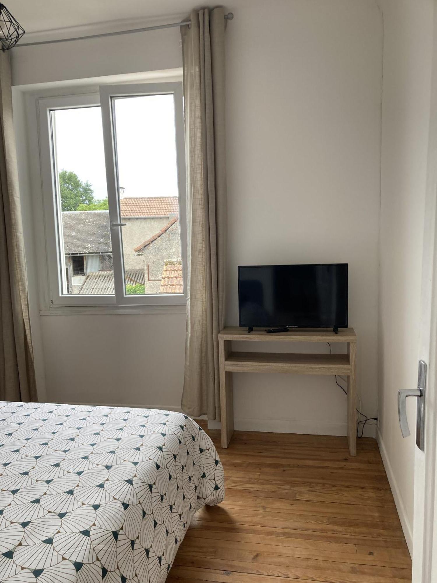 Location Appartement Des Pyrenees Borderes-sur-l'Echez Zimmer foto