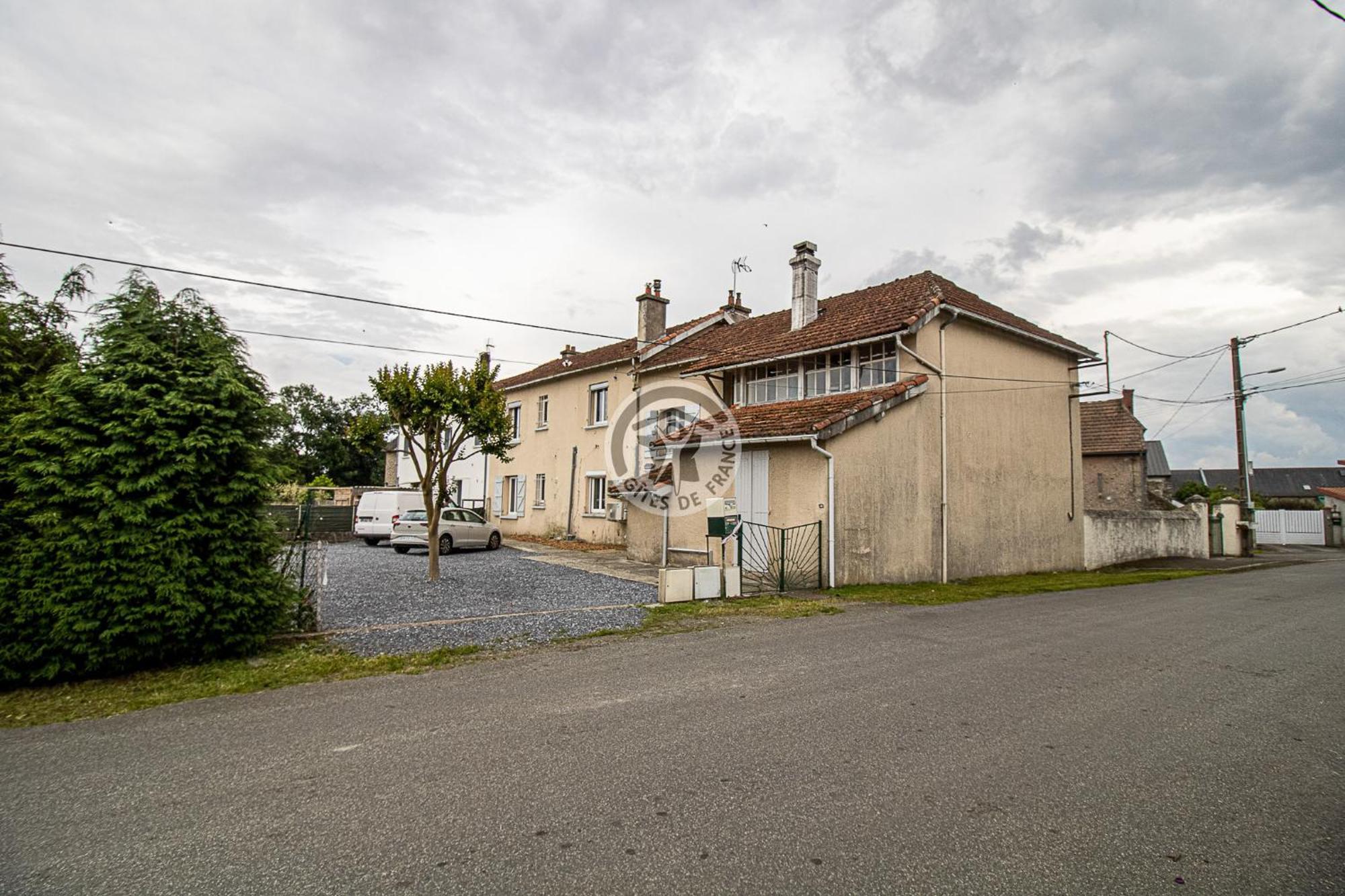 Location Appartement Des Pyrenees Borderes-sur-l'Echez Zimmer foto