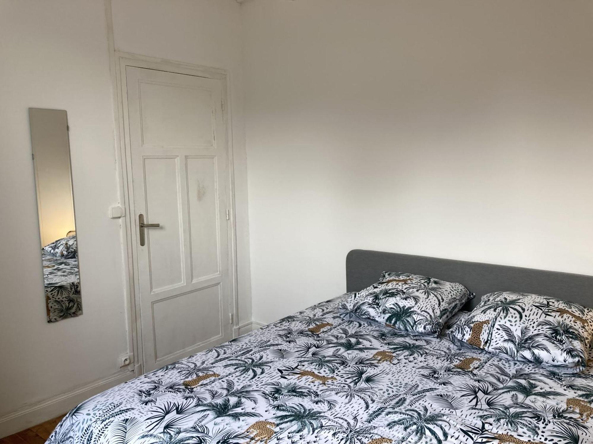 Location Appartement Des Pyrenees Borderes-sur-l'Echez Zimmer foto